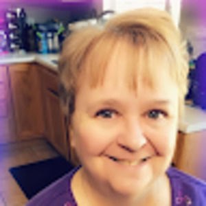 Meet your Posher, Debbi